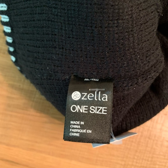 Pair of NWT Zella Women's Reflective Athletic Hats - Picture 2 of 10
